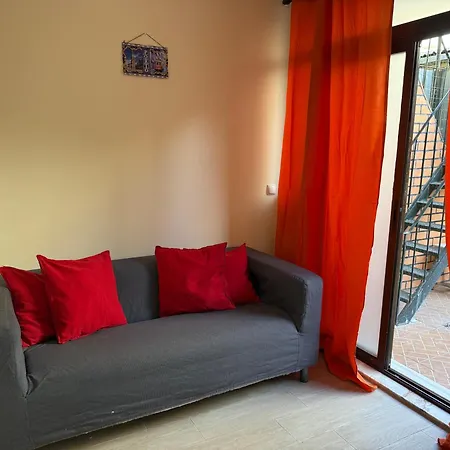 Проживание в семье L&a Cozy For 2 Airport River Terrace *
